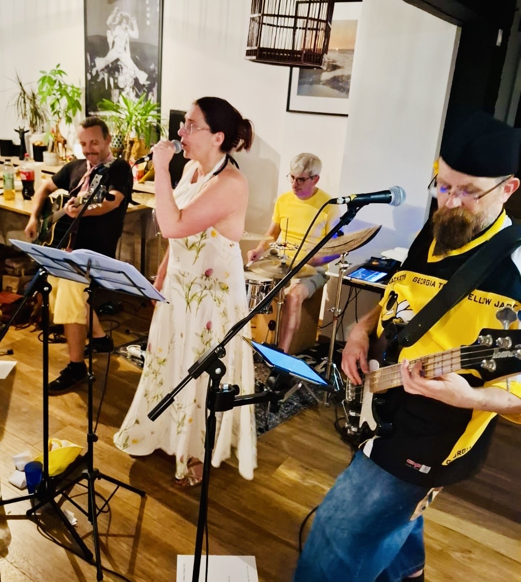 Visuel Little Yellow Live